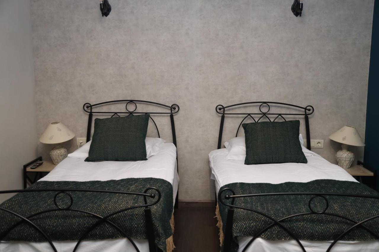 Redroof Country House Hotel Горис Экстерьер фото