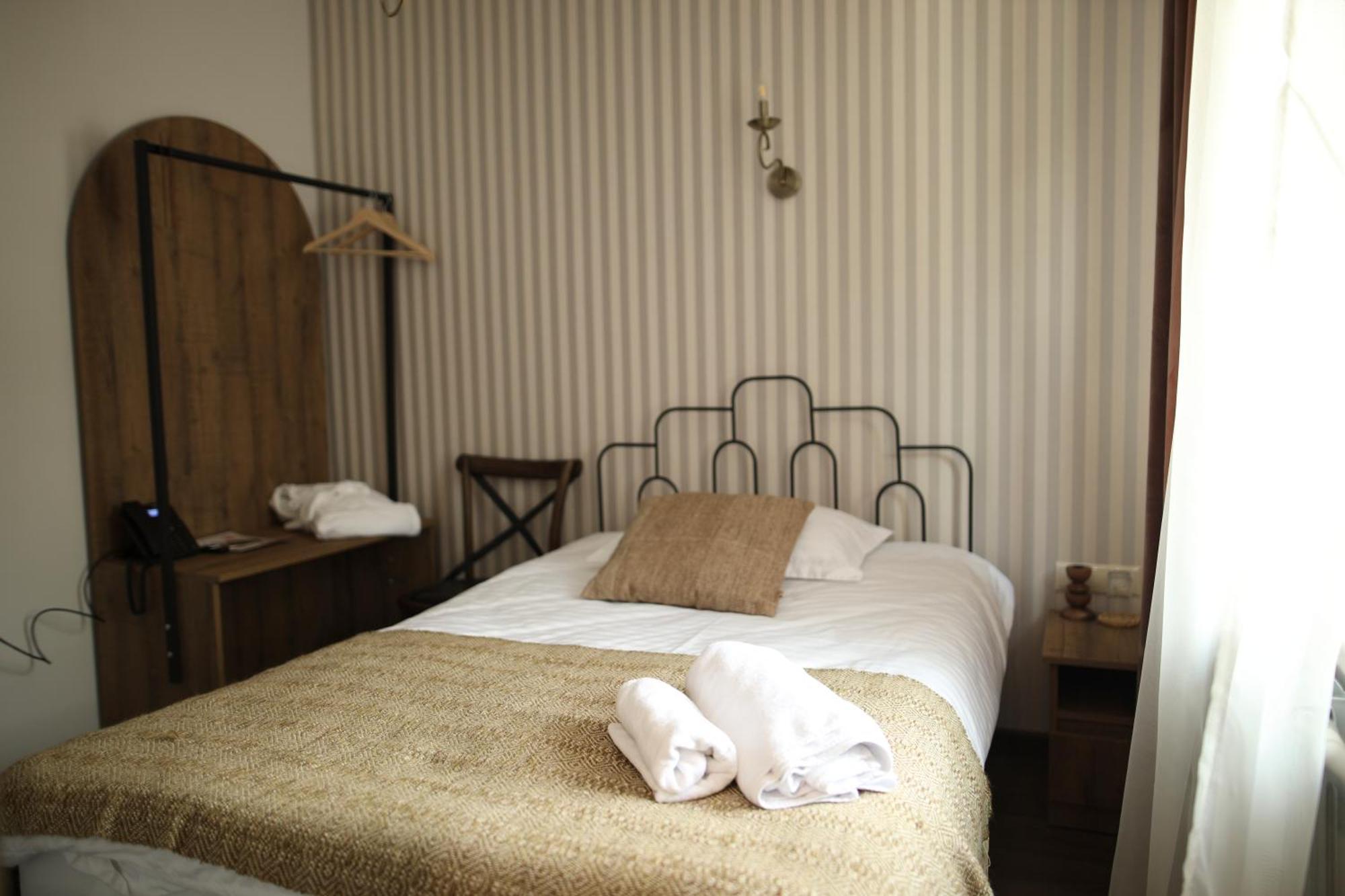 Redroof Country House Hotel Горис Экстерьер фото