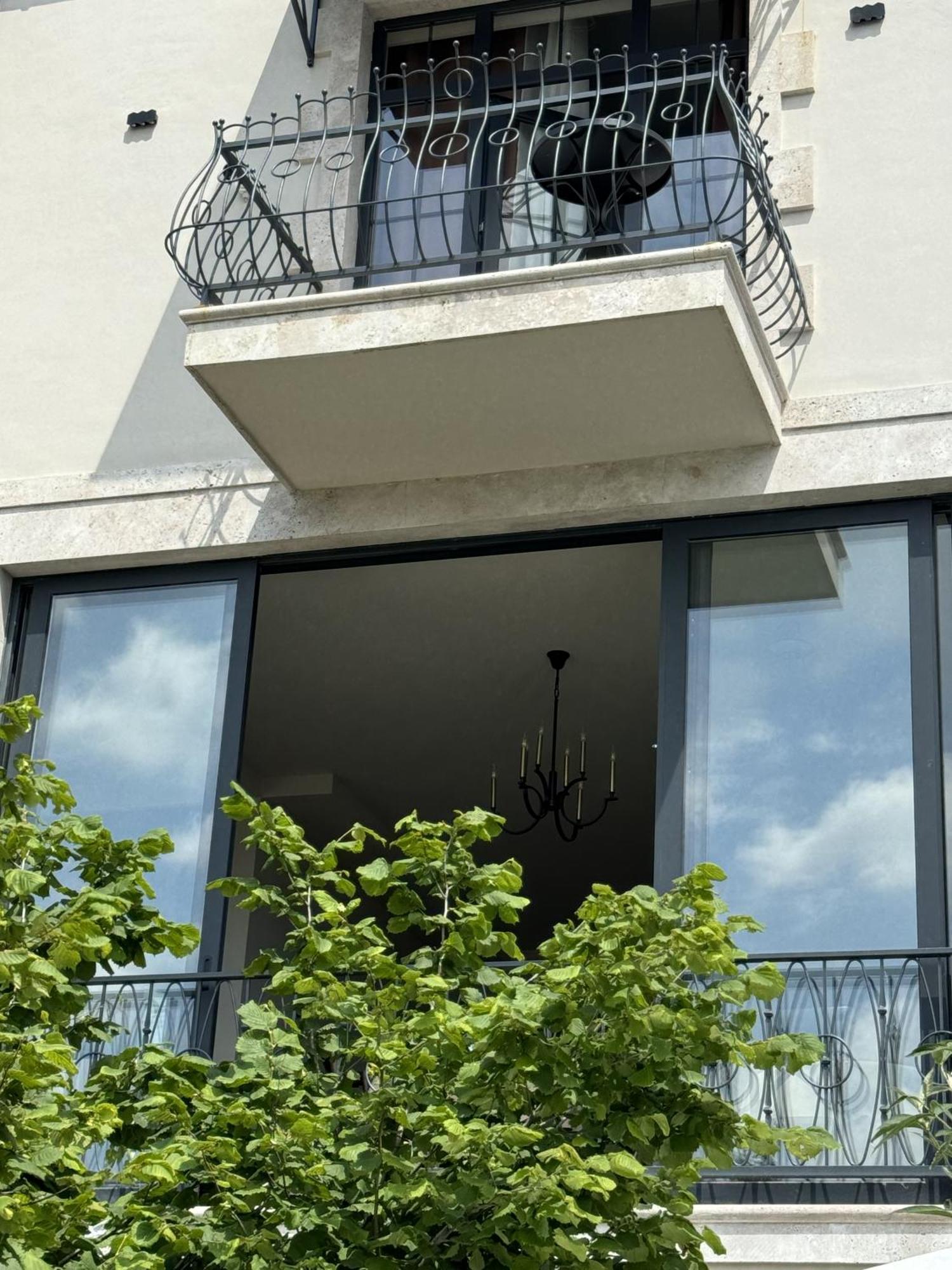 Redroof Country House Hotel Горис Экстерьер фото