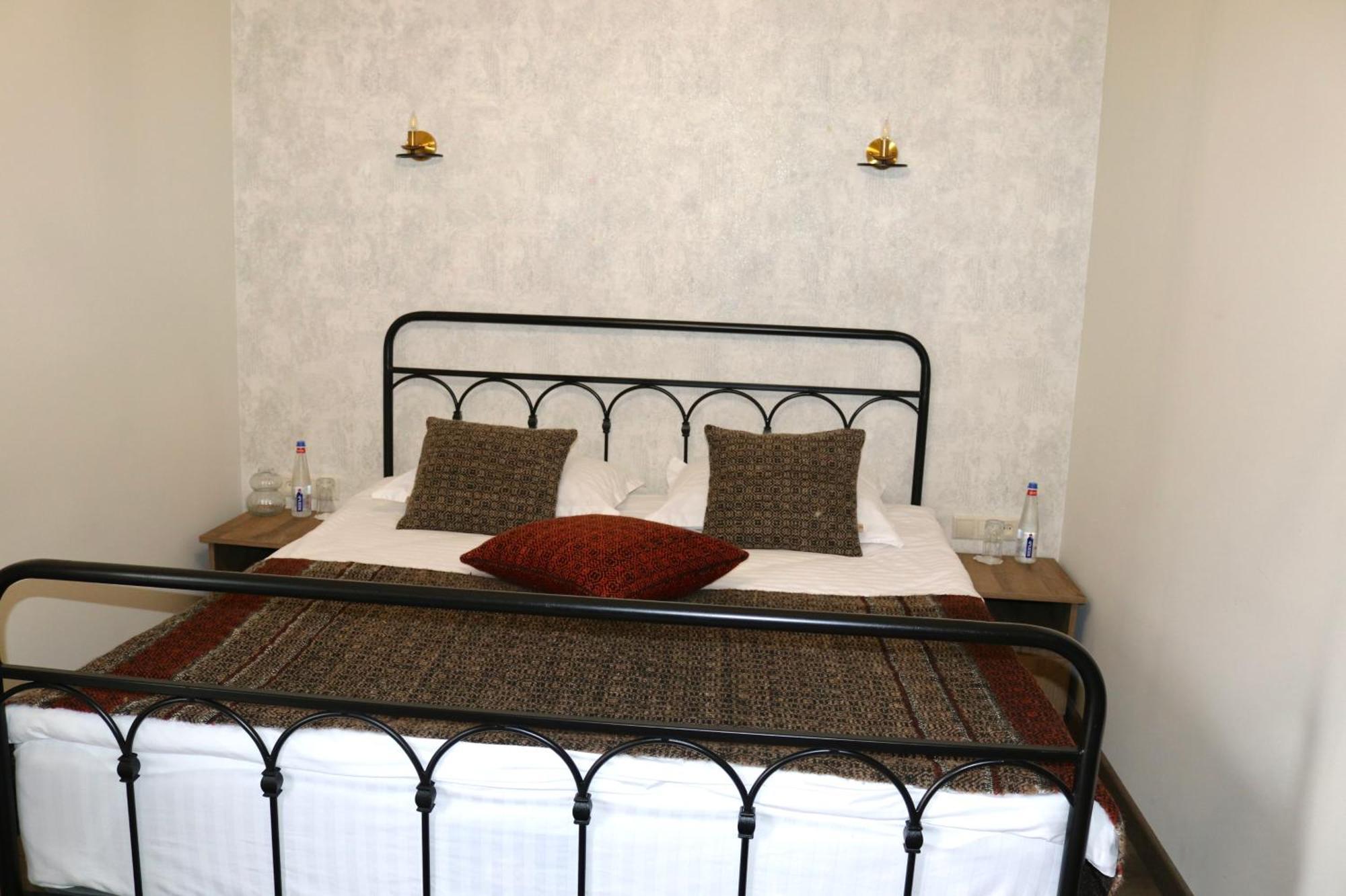 Redroof Country House Hotel Горис Номер фото
