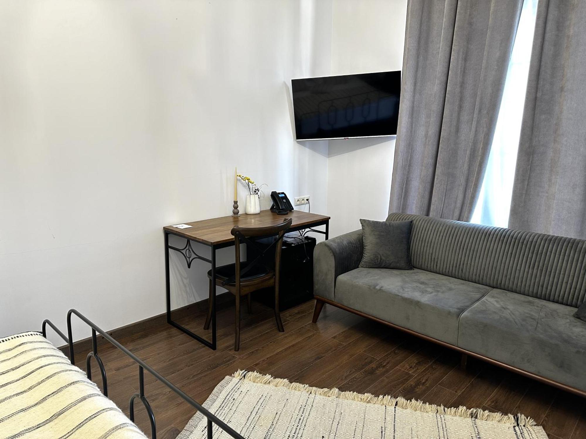 Redroof Country House Hotel Горис Экстерьер фото